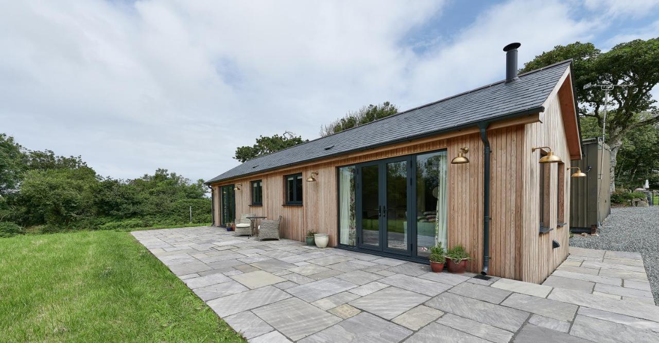 The Cabin Villa Haverfordwest Exterior photo