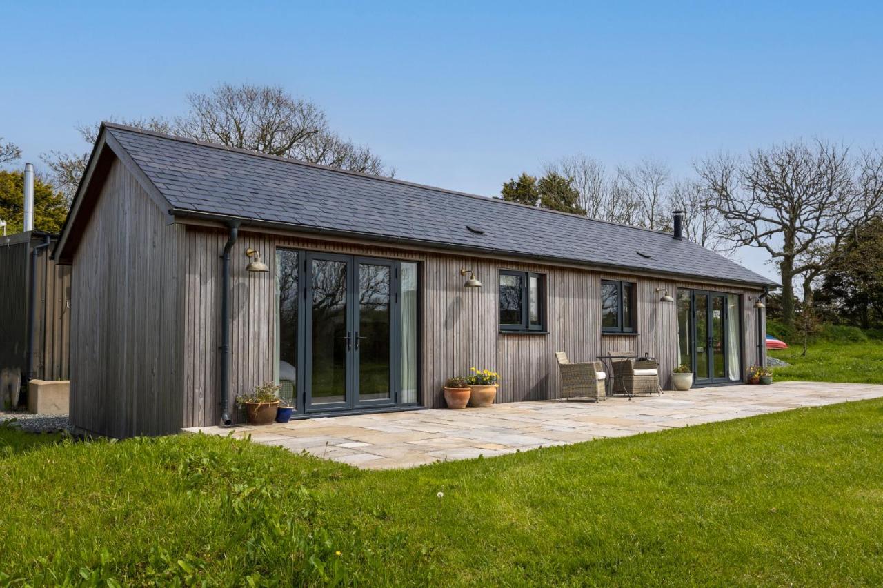 The Cabin Villa Haverfordwest Exterior photo